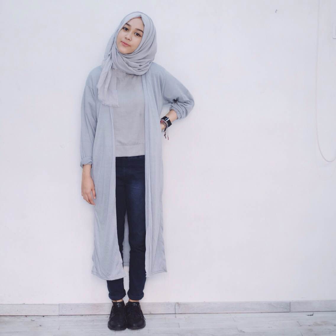 Model Hijab Cantik untuk Hangout Paling Hits
